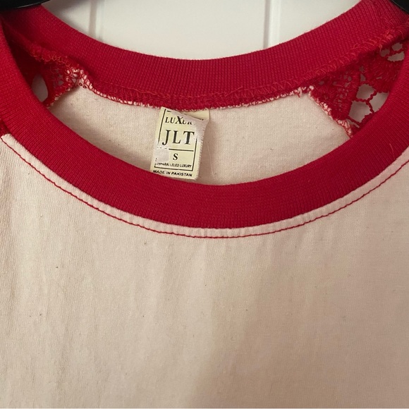 Luxor JLT women’s “Merry Christmas Y’all” raglan red lace sleeve tee - Picture 5 of 8